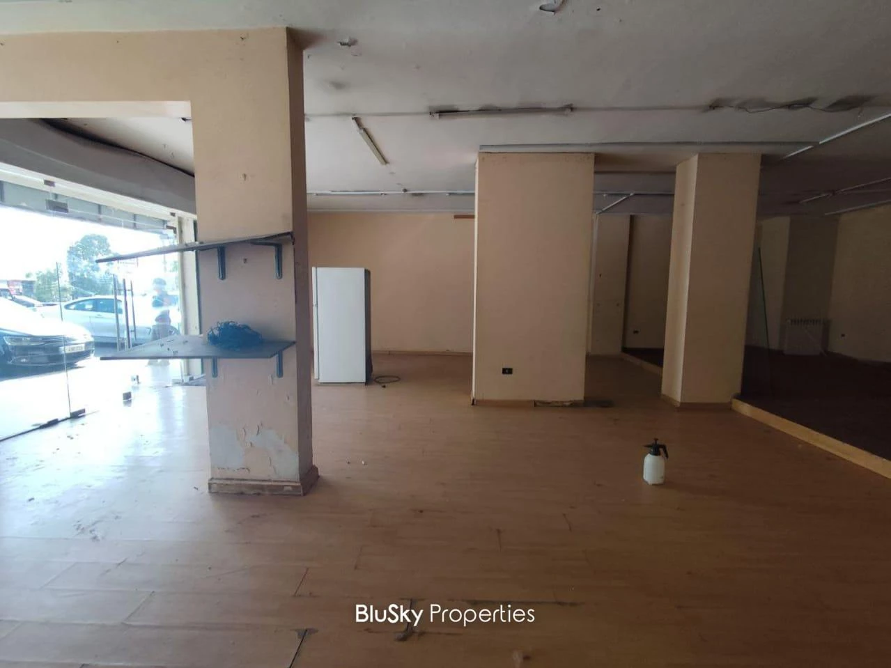 Shop 190m² for Rent in Zouk Mosbeh — photo 2