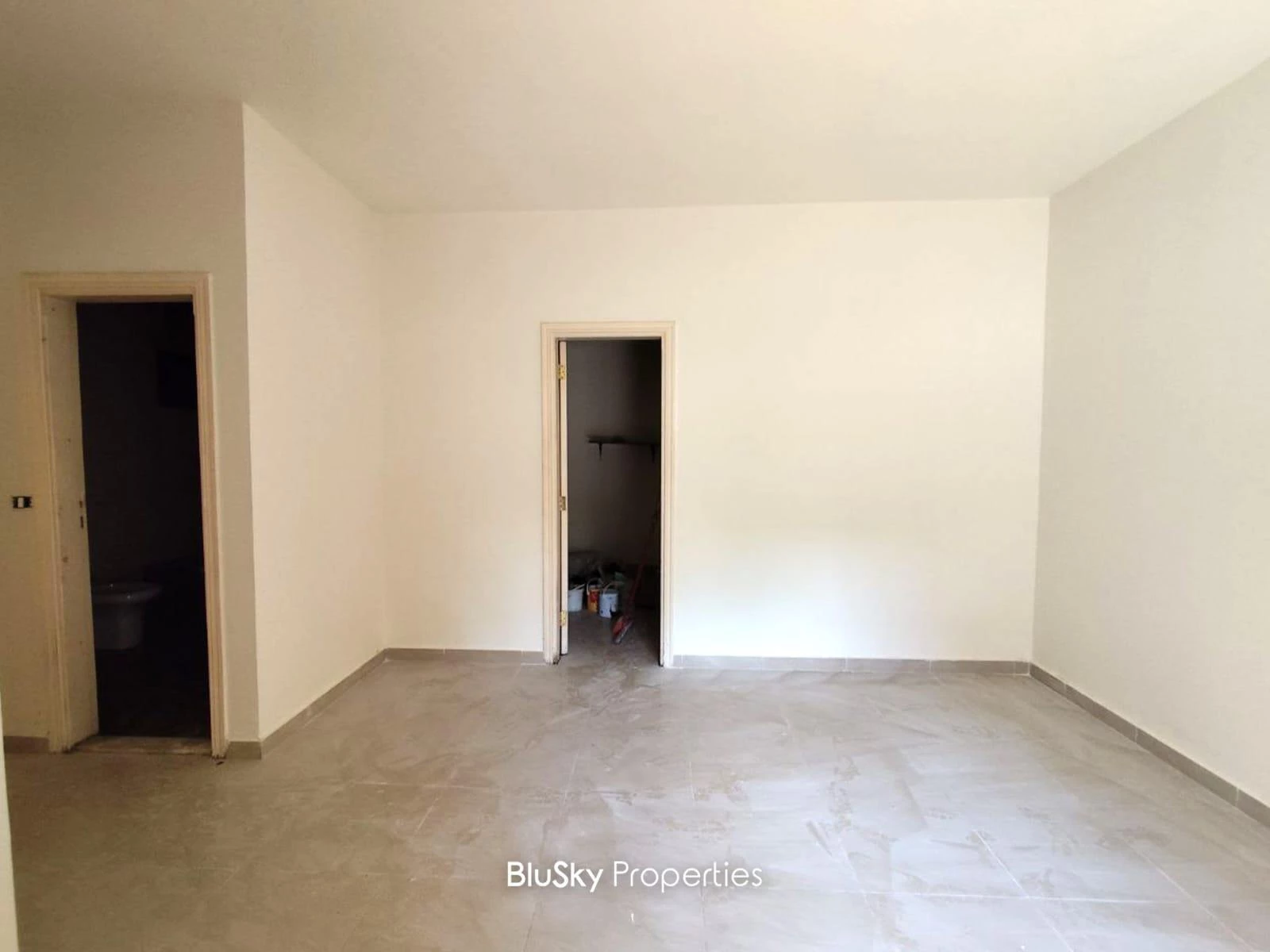 Apartment 195m² for Sale in Zouk Mosbeh — photo 4