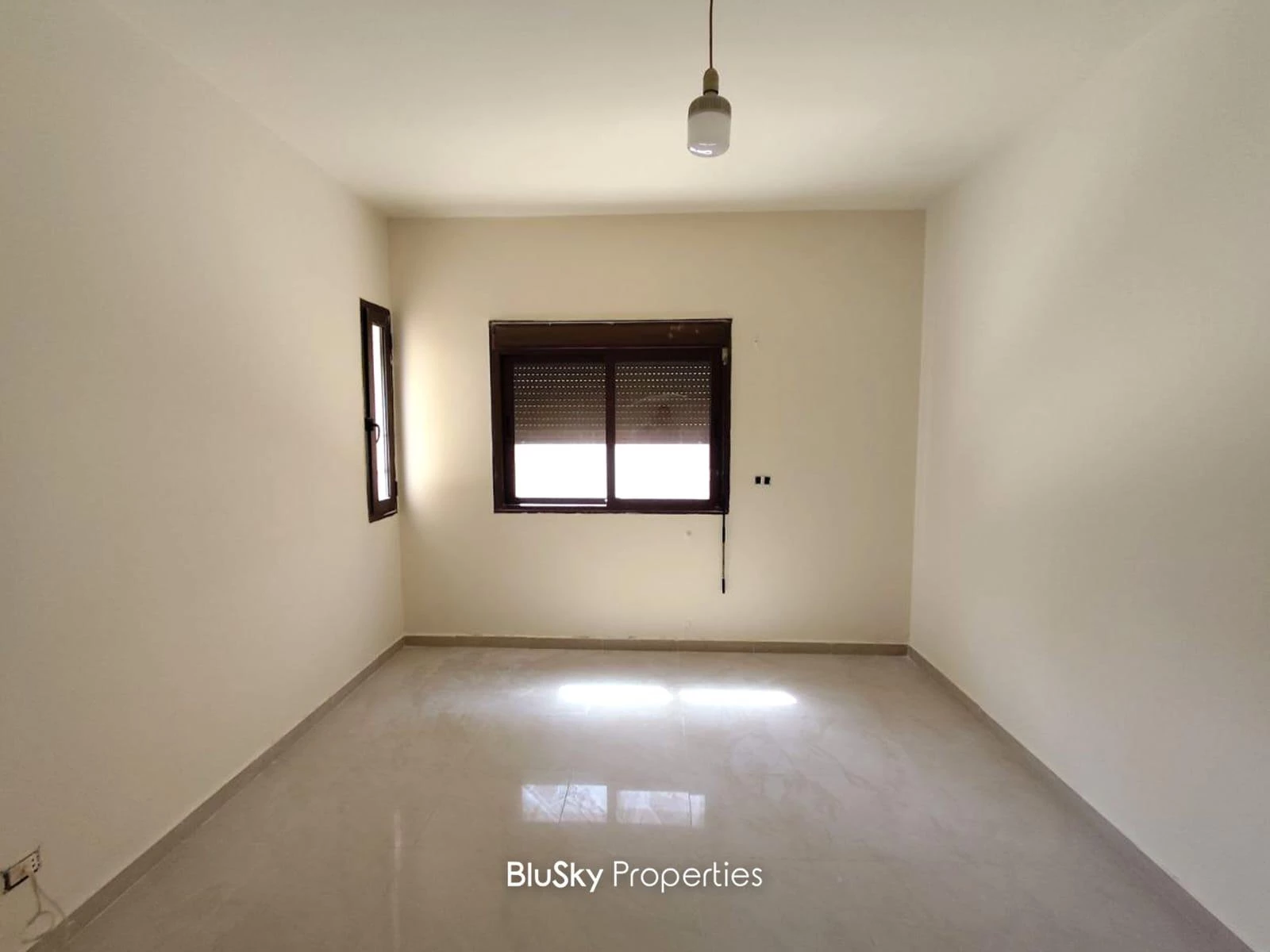 Apartment 195m² for Sale in Zouk Mosbeh — photo 5