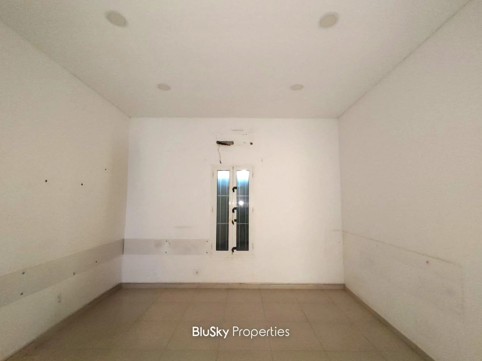 Office 200m² for Rent in Zouk Mosbeh — الصورة 5