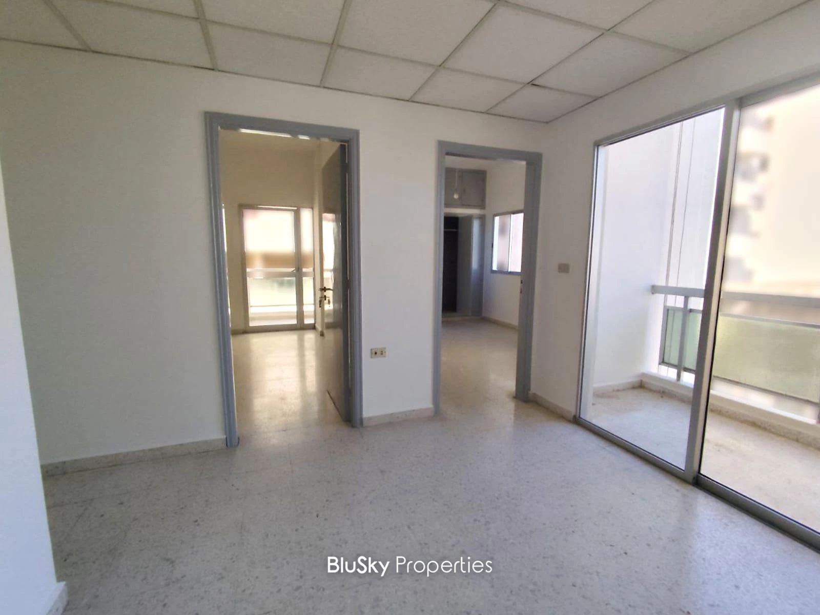 Apartment 220m² Mountain View for Sale in Zouk Mosbeh — الصورة 4