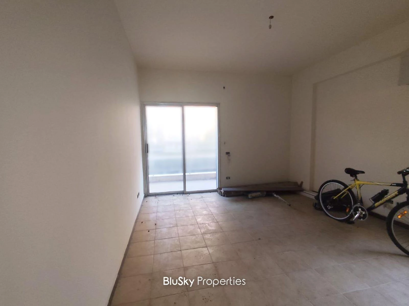Apartment 300m² Terrace for Sale in Zouk Mosbeh — photo 5