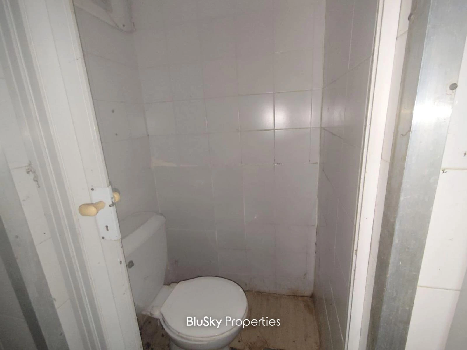 Shop 70m² for Sale in Zouk Mosbeh — photo 2
