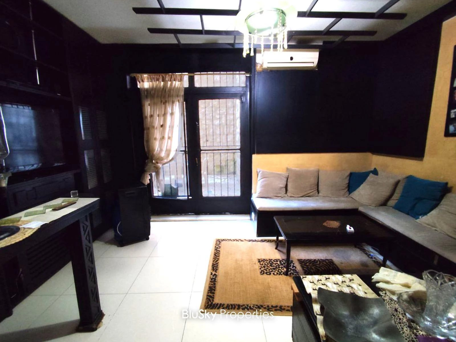 Apartment 80m² Terrace for Sale or Rent in Zouk Mosbeh — photo 4