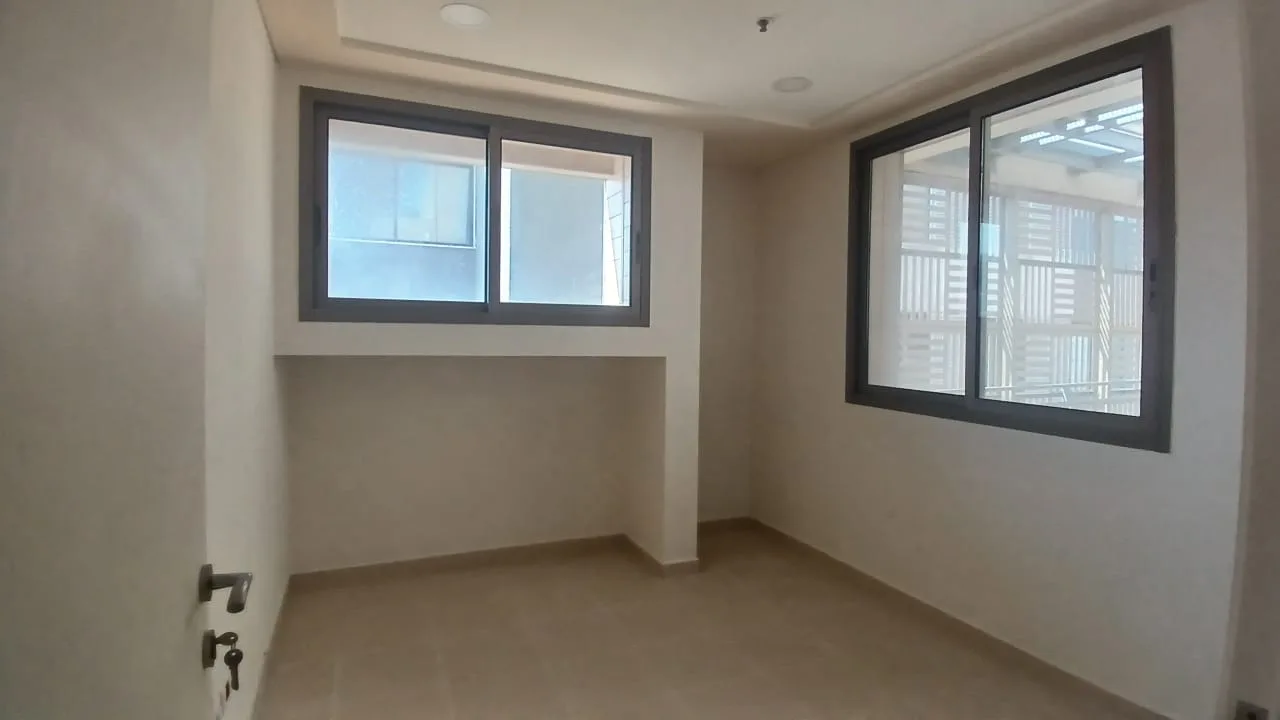 Office for rent in Dbayeh