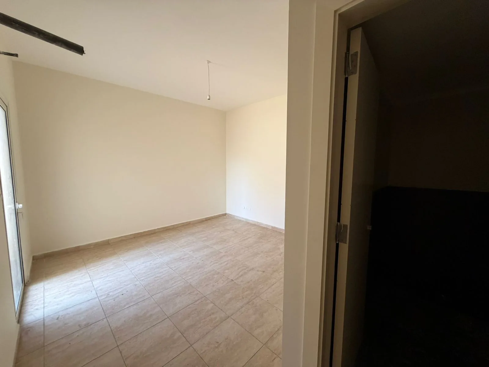 Apartment for Sale in Batroun — الصورة 6