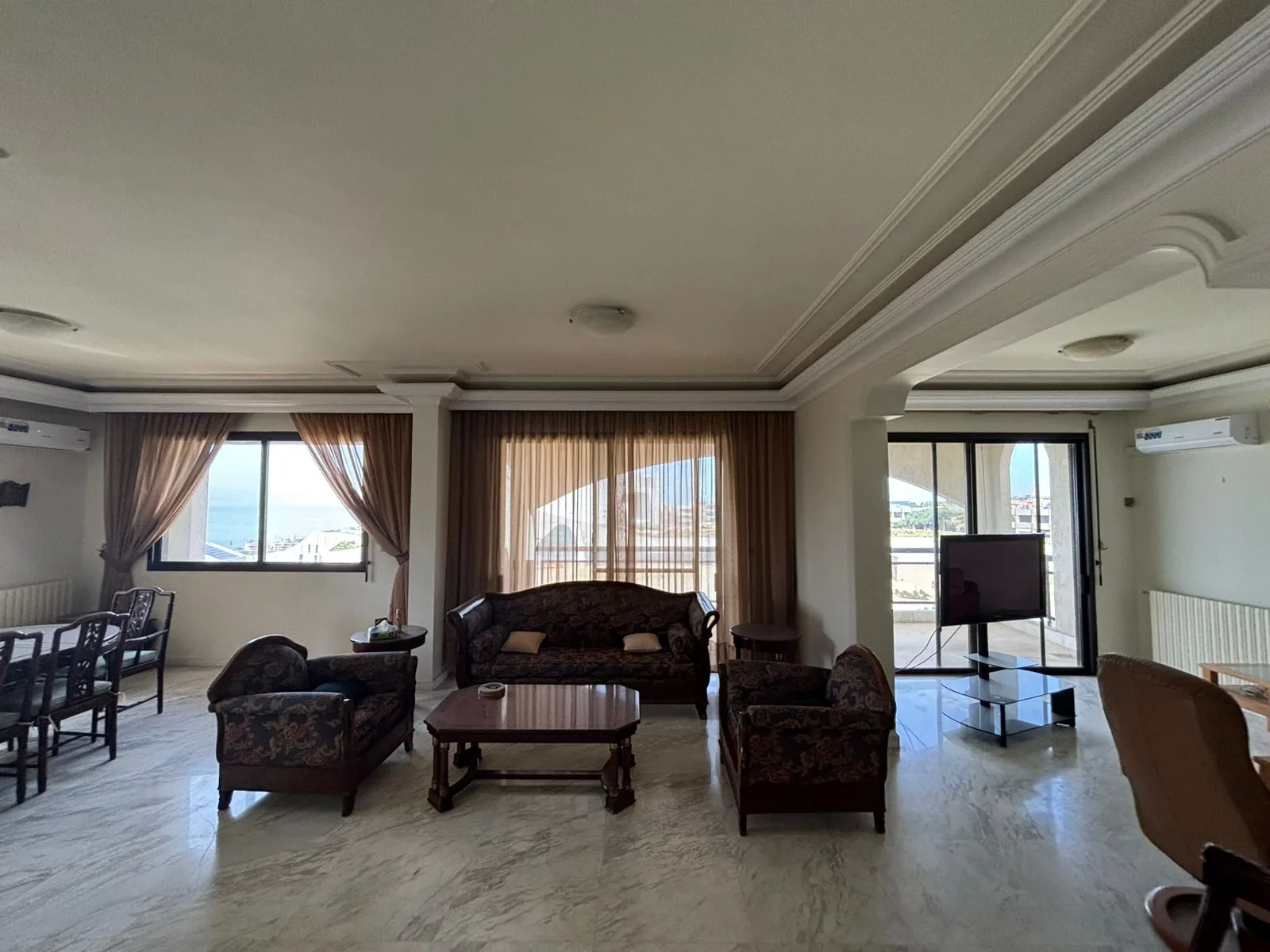 Apartment for rent in Aaoukar, Lebanon — الصورة 6