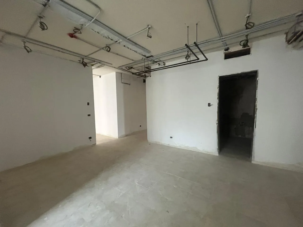 Office for rent in Downtown — الصورة 3