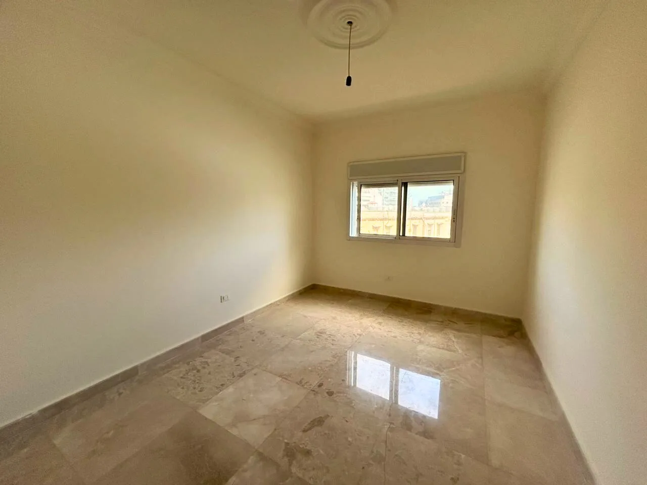 Apartment for Rent in Verdun — الصورة 4