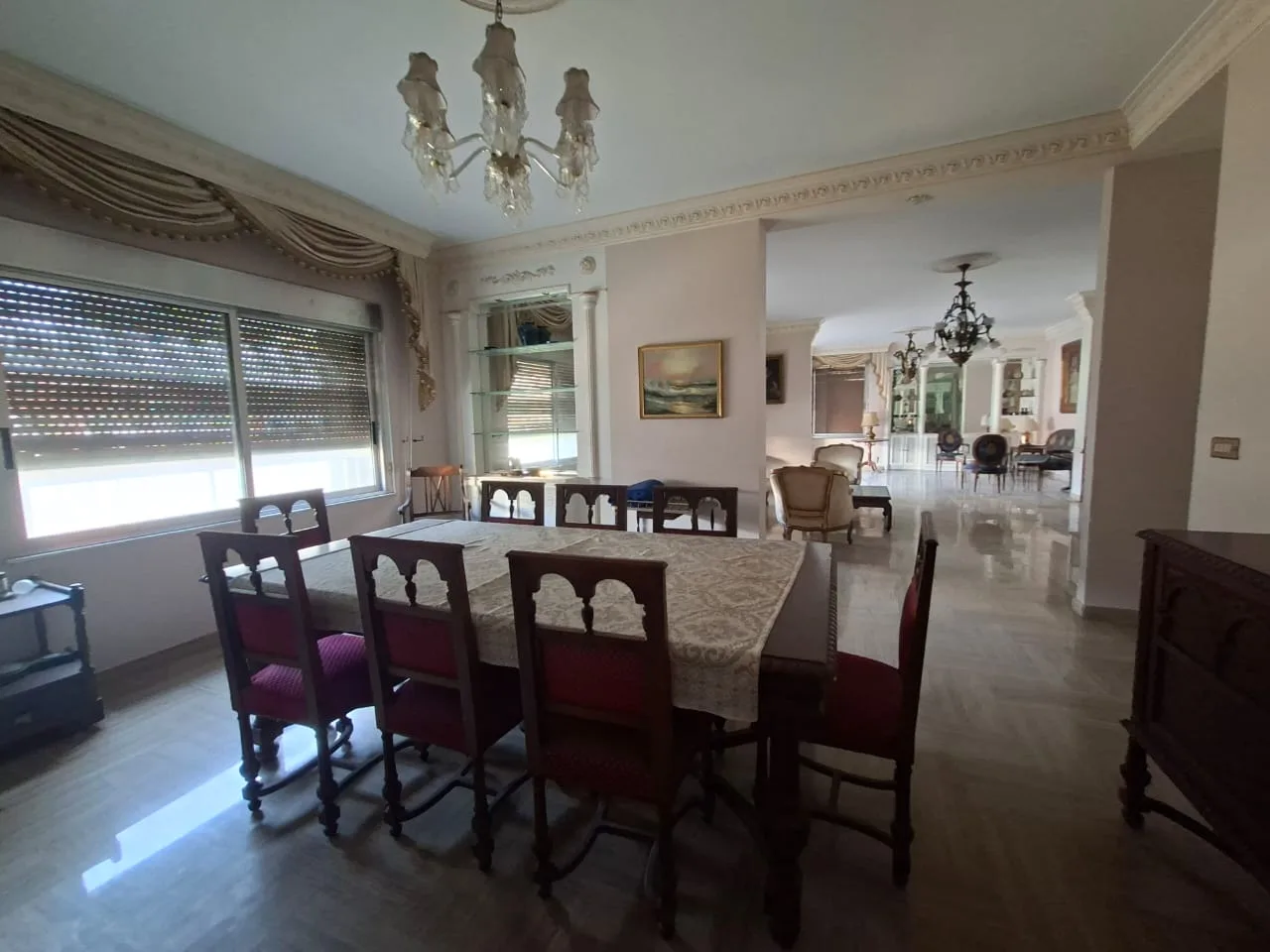 Apartment for Sale in Ain El Tineh, Beirut, Lebanon — الصورة 3