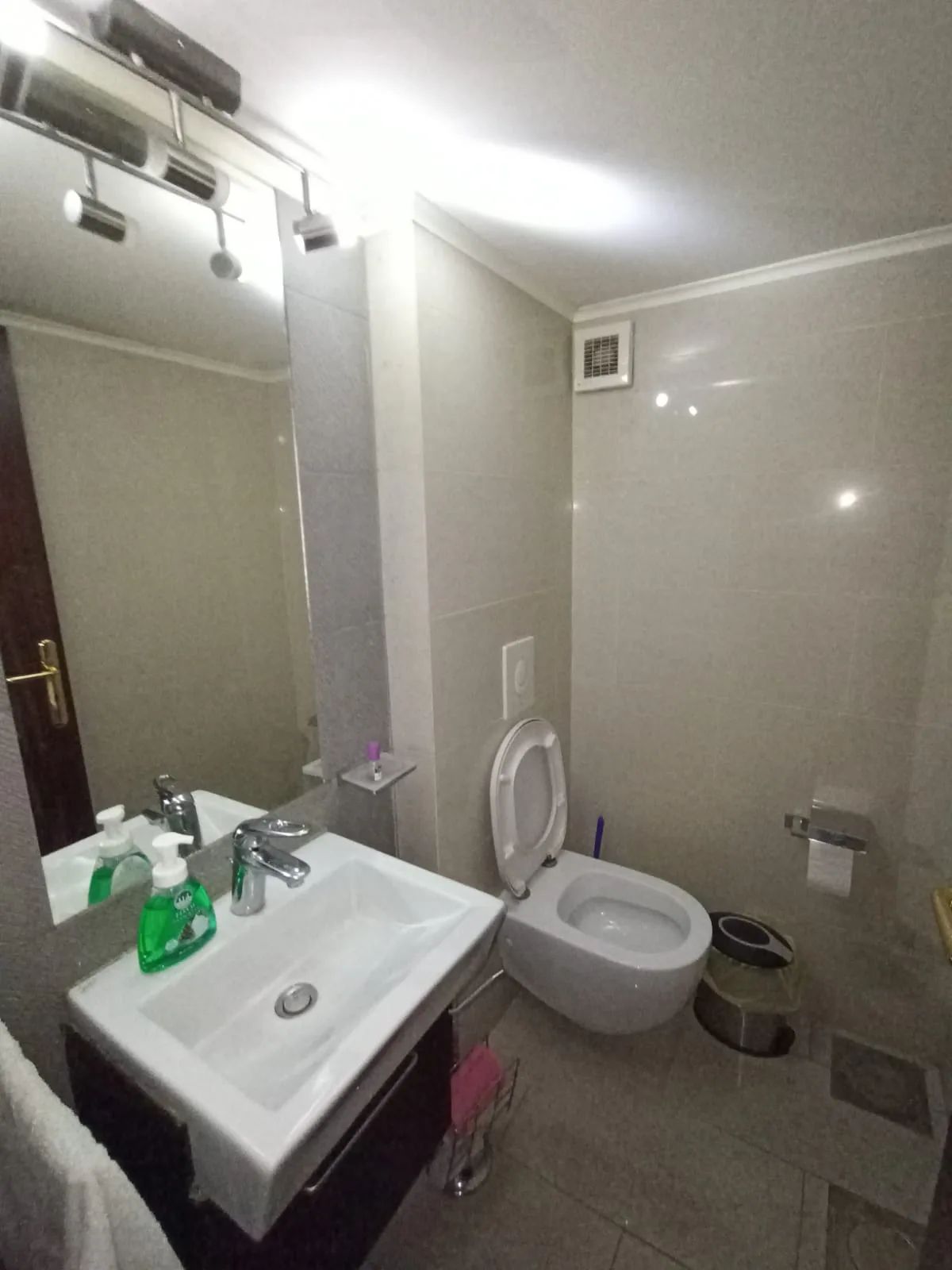 Apartment for Sale in Hazmieh, Lebanon — الصورة 9