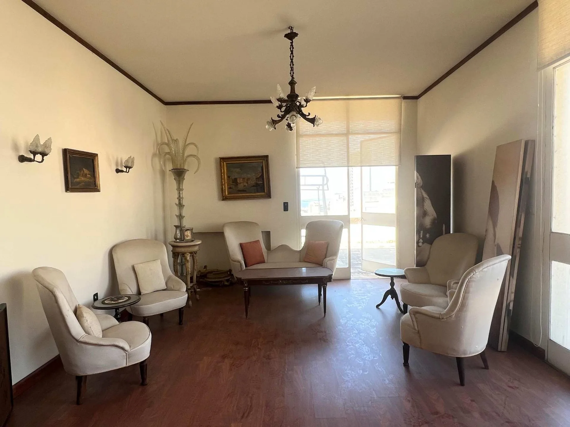Apartment for Sale in Sassine, Achrafieh, Beirut, Lebanon — الصورة 2