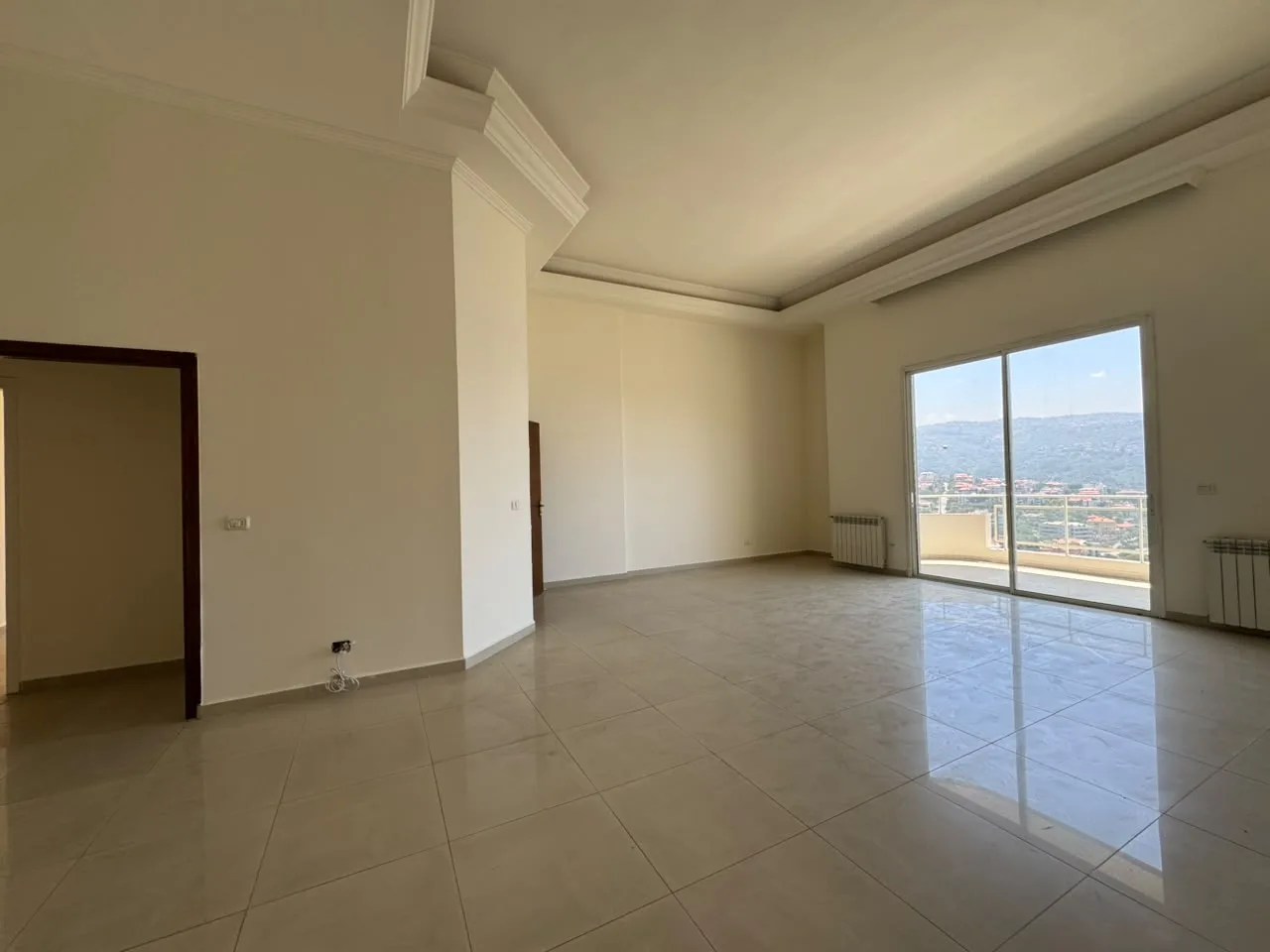 Apartment for Sale in Beit Meri — الصورة 3