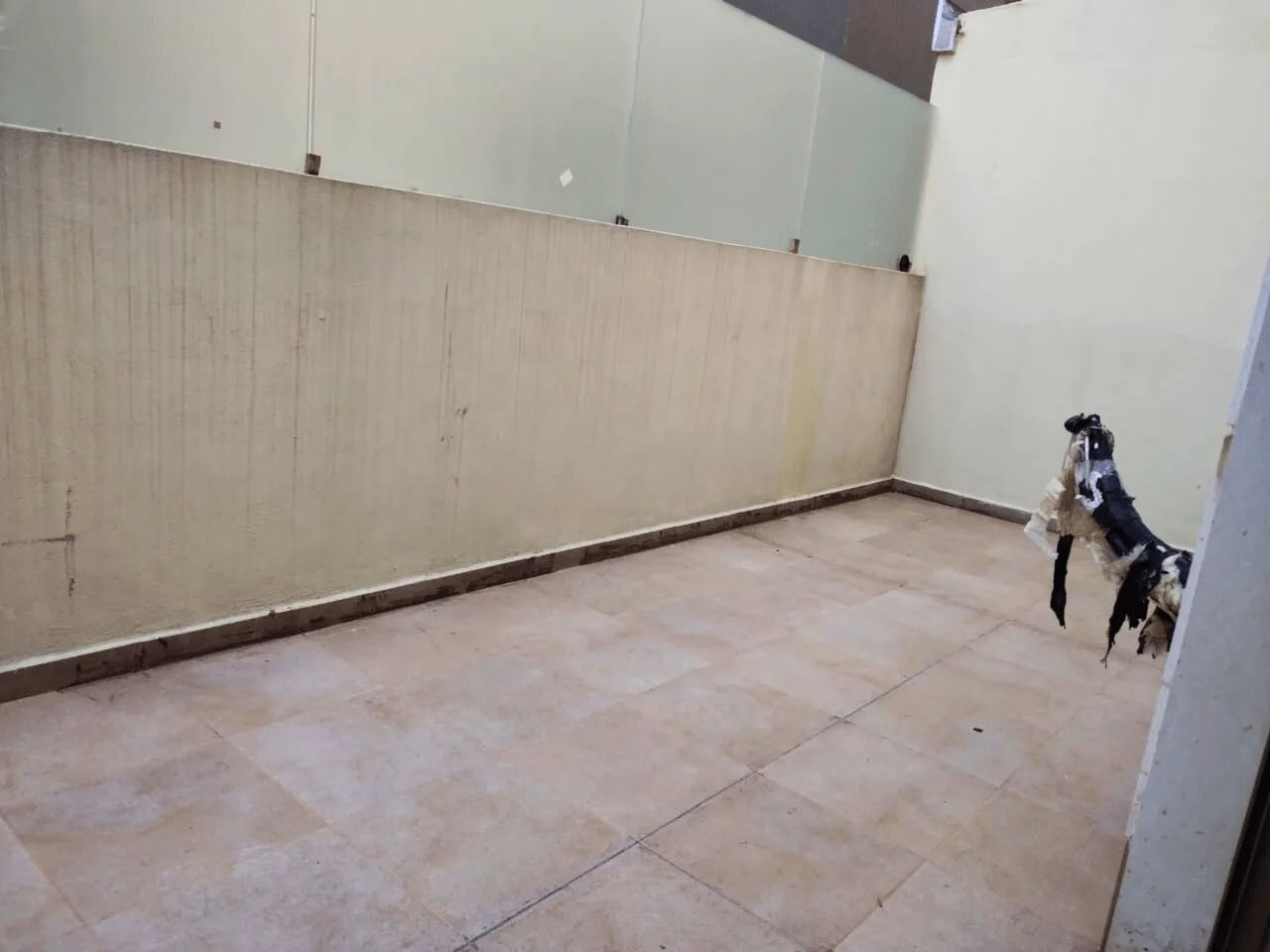 Apartment for Sale in Ballouneh, Lebanon — الصورة 10