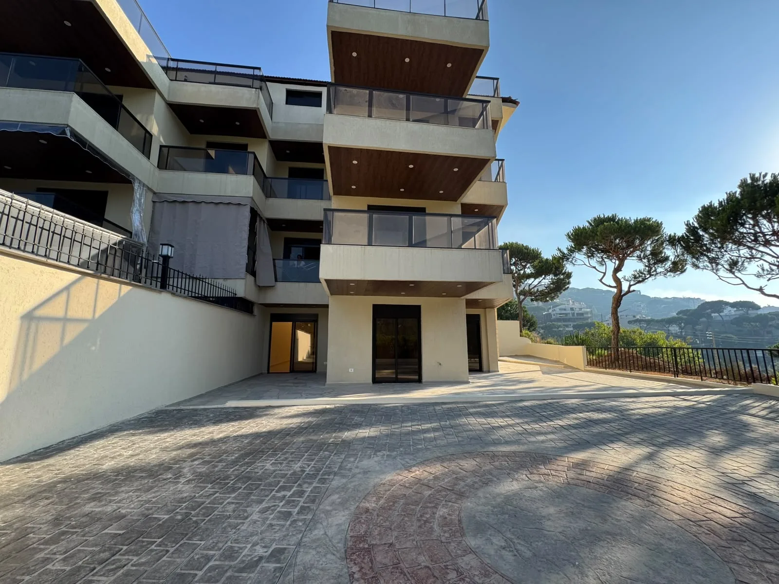 Apartment for Sale in Broummana — الصورة 8