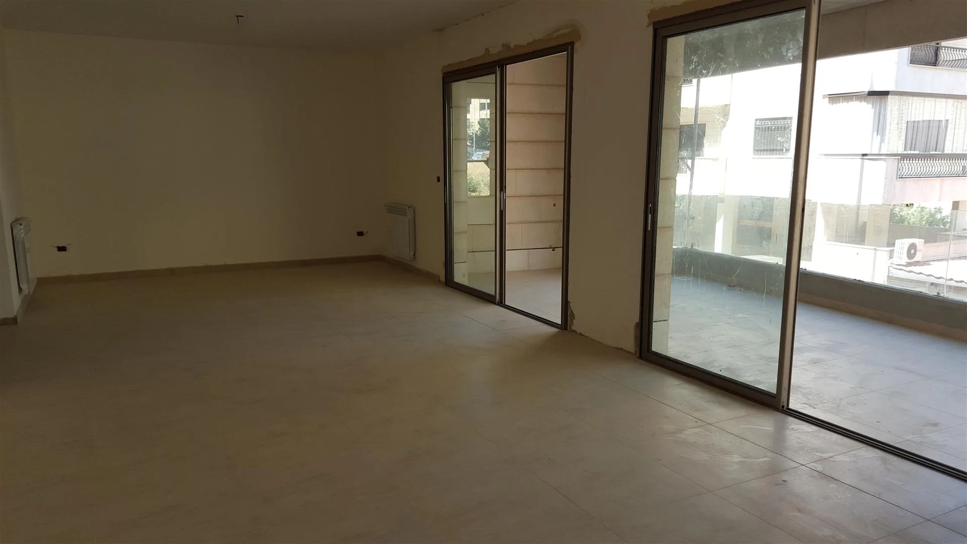 Apartment for Sale in Mazraat Yachoua, Lebanon — الصورة 2
