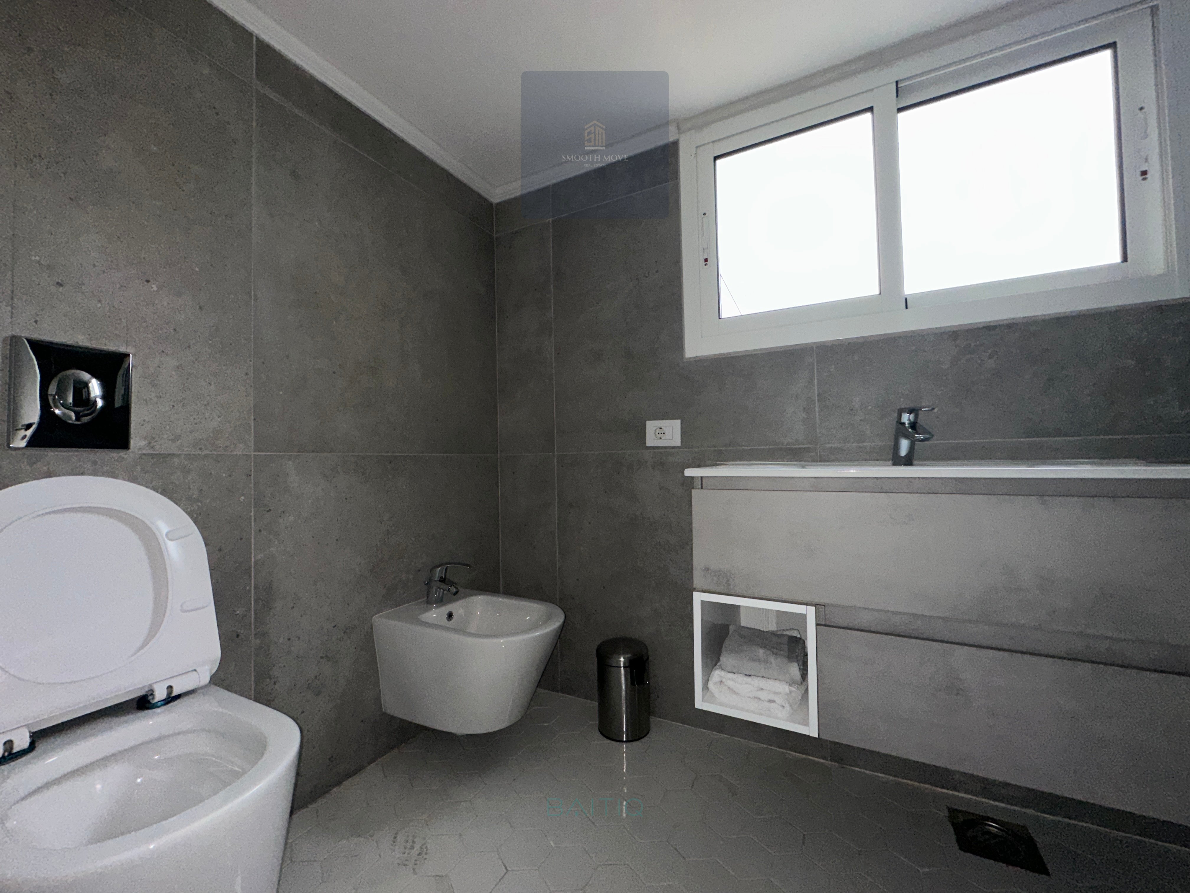 Spectacular Furnished Apartment for Sale in Gemmayze — الصورة 10