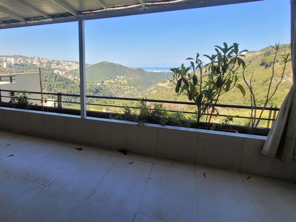 Chalet for sale in Jeita — الصورة 2