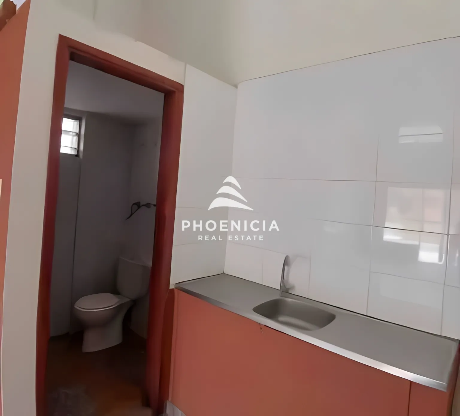 Shop for rent in Blat, Jbeil, Lebanon — الصورة 4