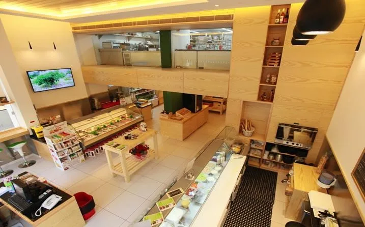 Shop for rent in Syoufi, Beirut, Lebanon