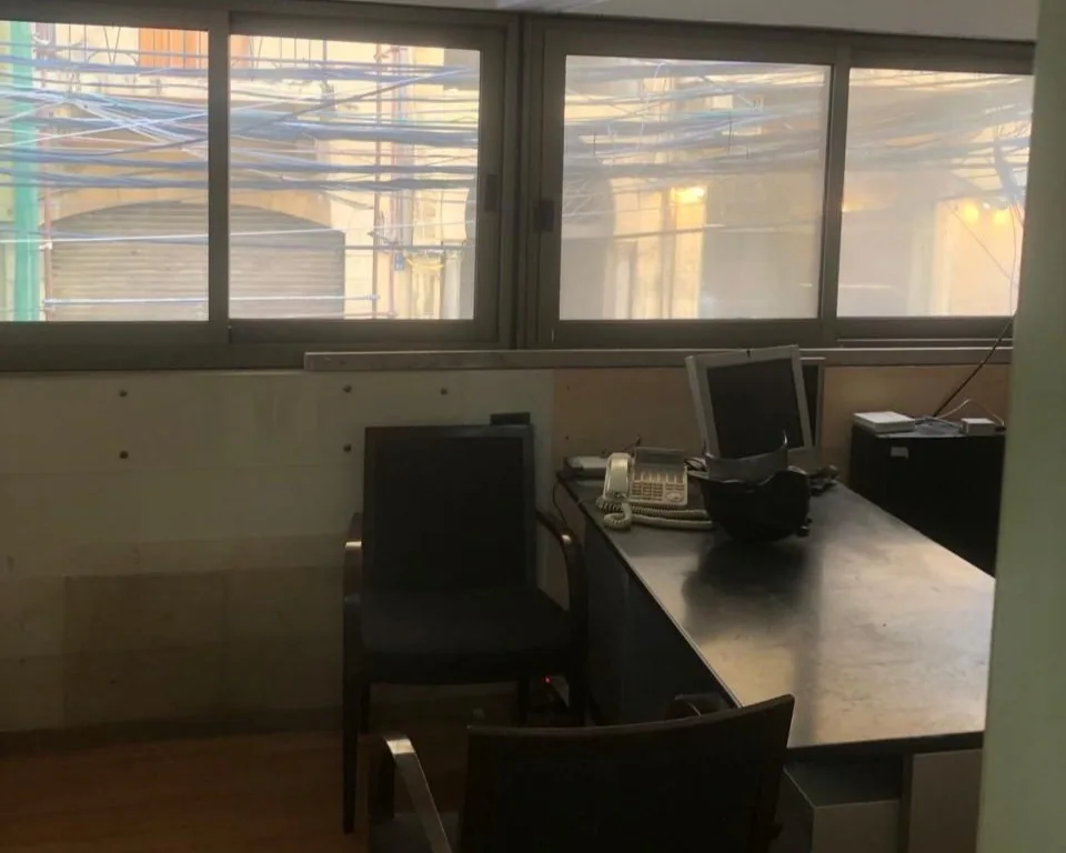 Office for Sale in Gemmayzeh — الصورة 3