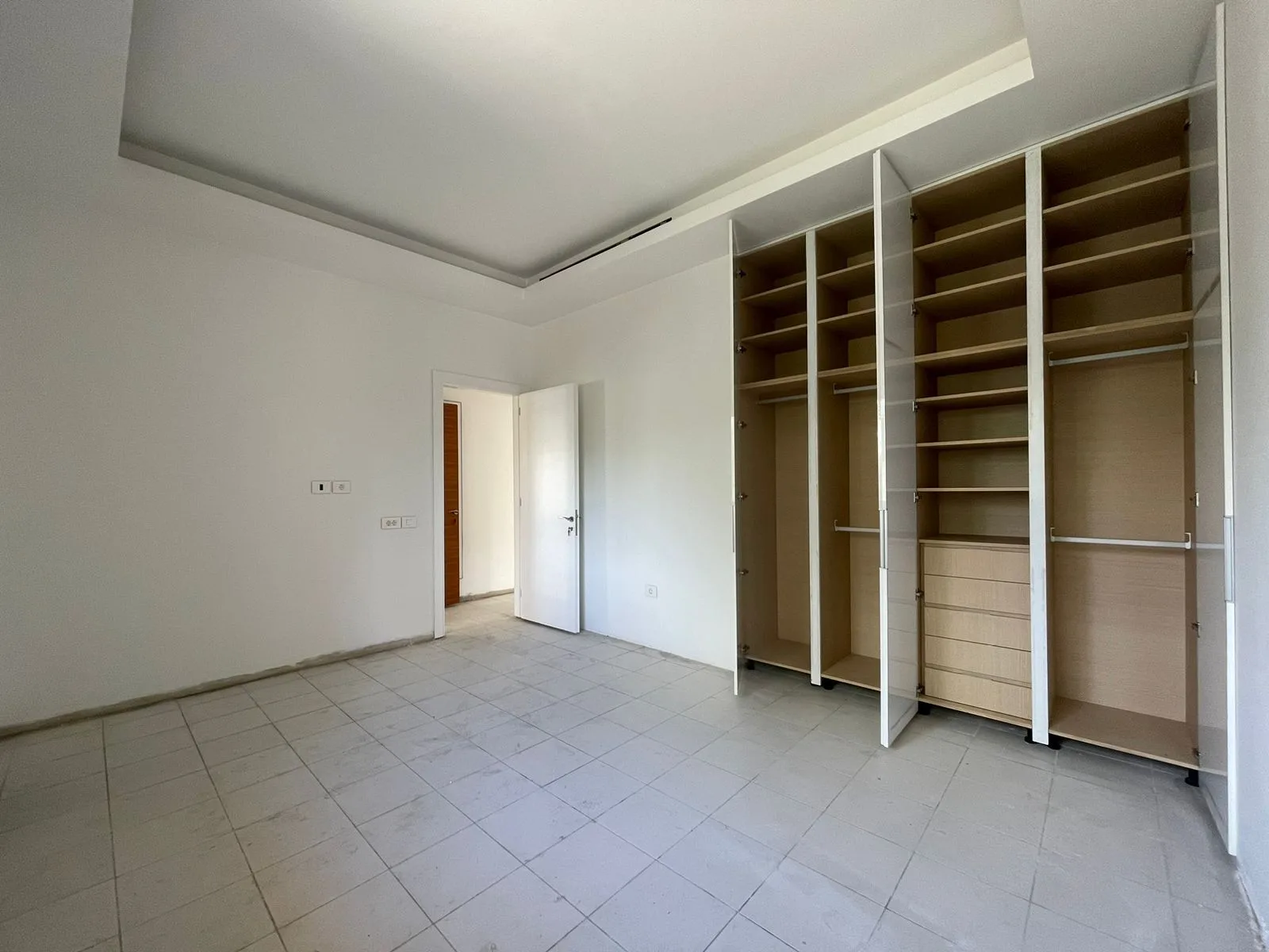 Apartment for Sale in Horch Tabet, Lebanon — الصورة 9