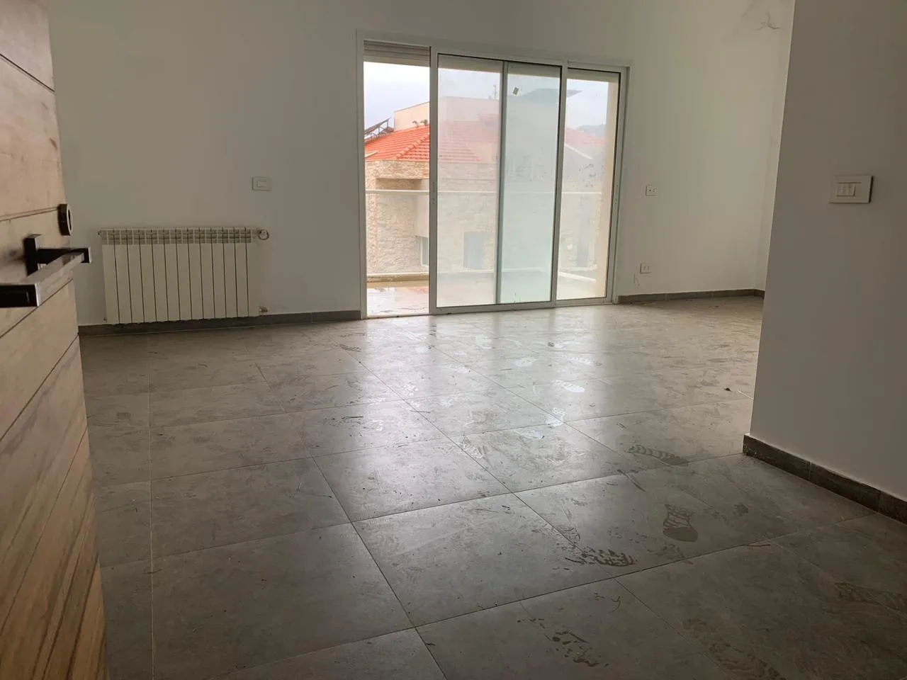 Apartment for Sale in Baabdat, Lebanon — الصورة 8