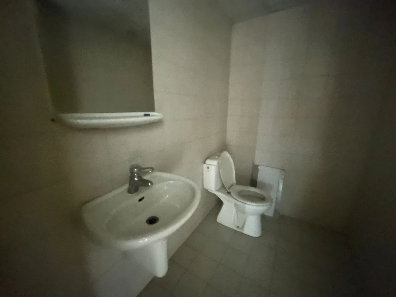 Office for rent in Hamra, Beirut, Lebanon — الصورة 6