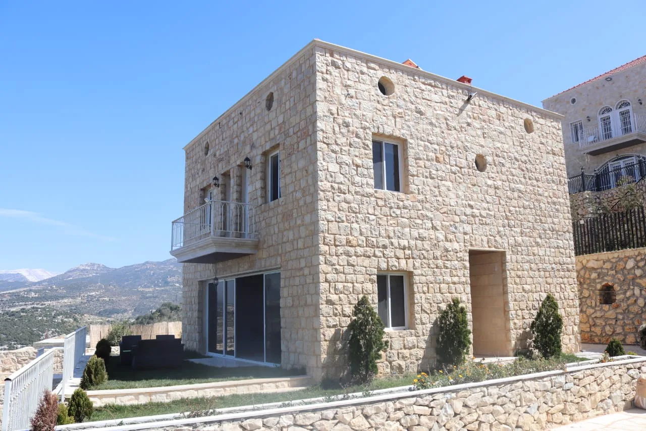 Triplex for Sale in Batroun, Lebanon — الصورة 2