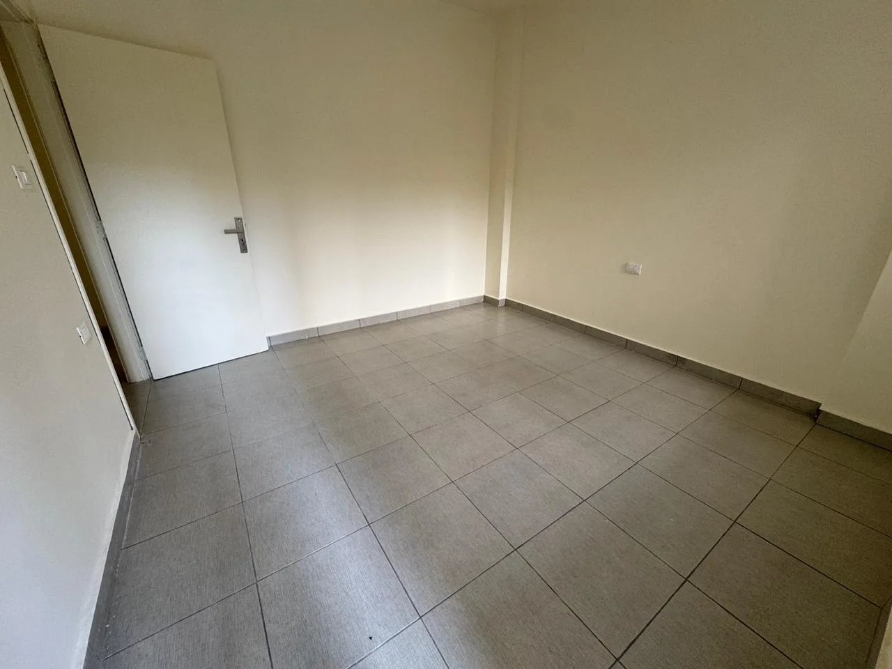 Apartment for sale in Ras Beirut, Beirut, Lebanon — الصورة 6