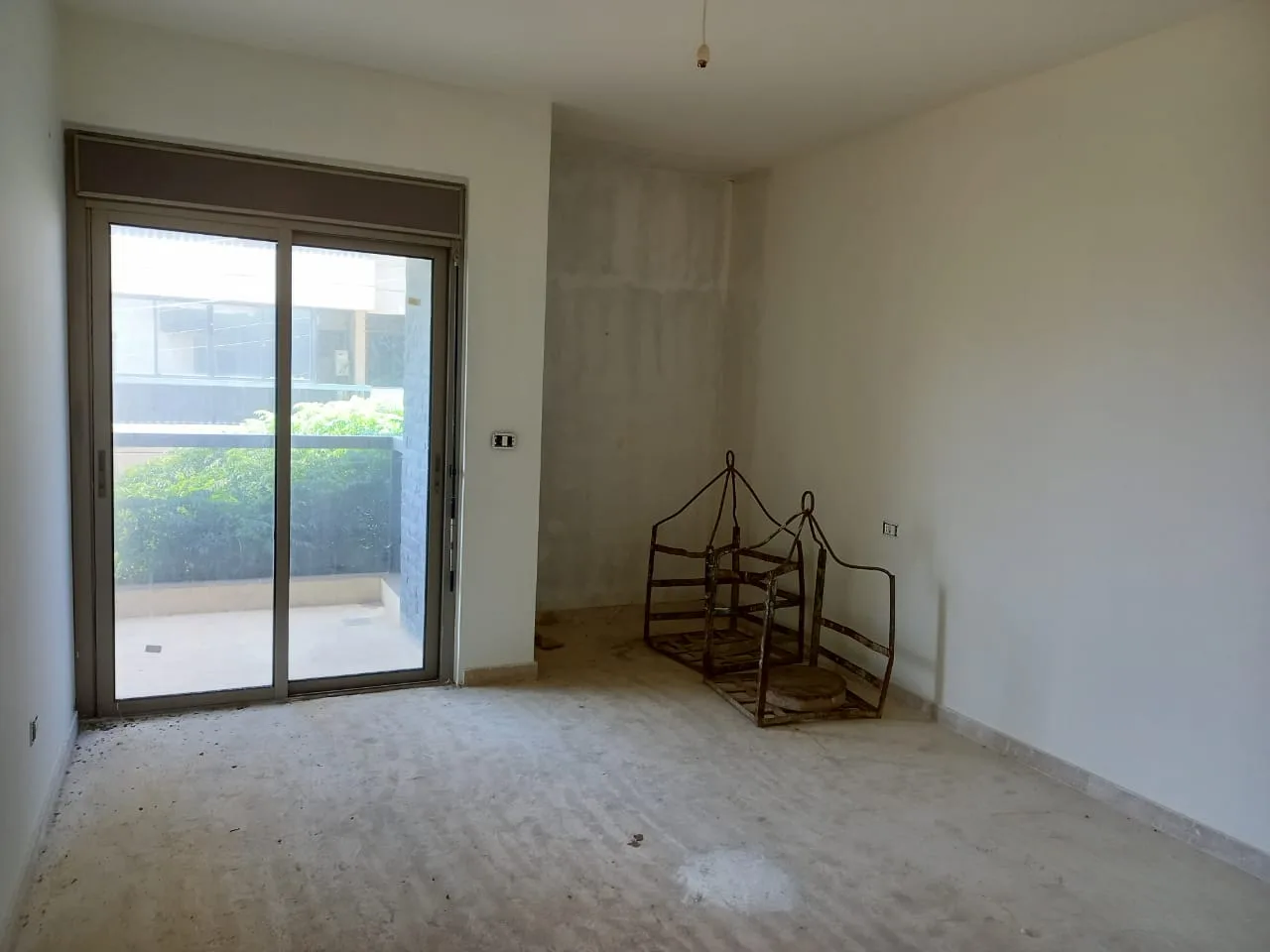 Apartment for Sale in Haret Sakher, Lebanon — الصورة 9