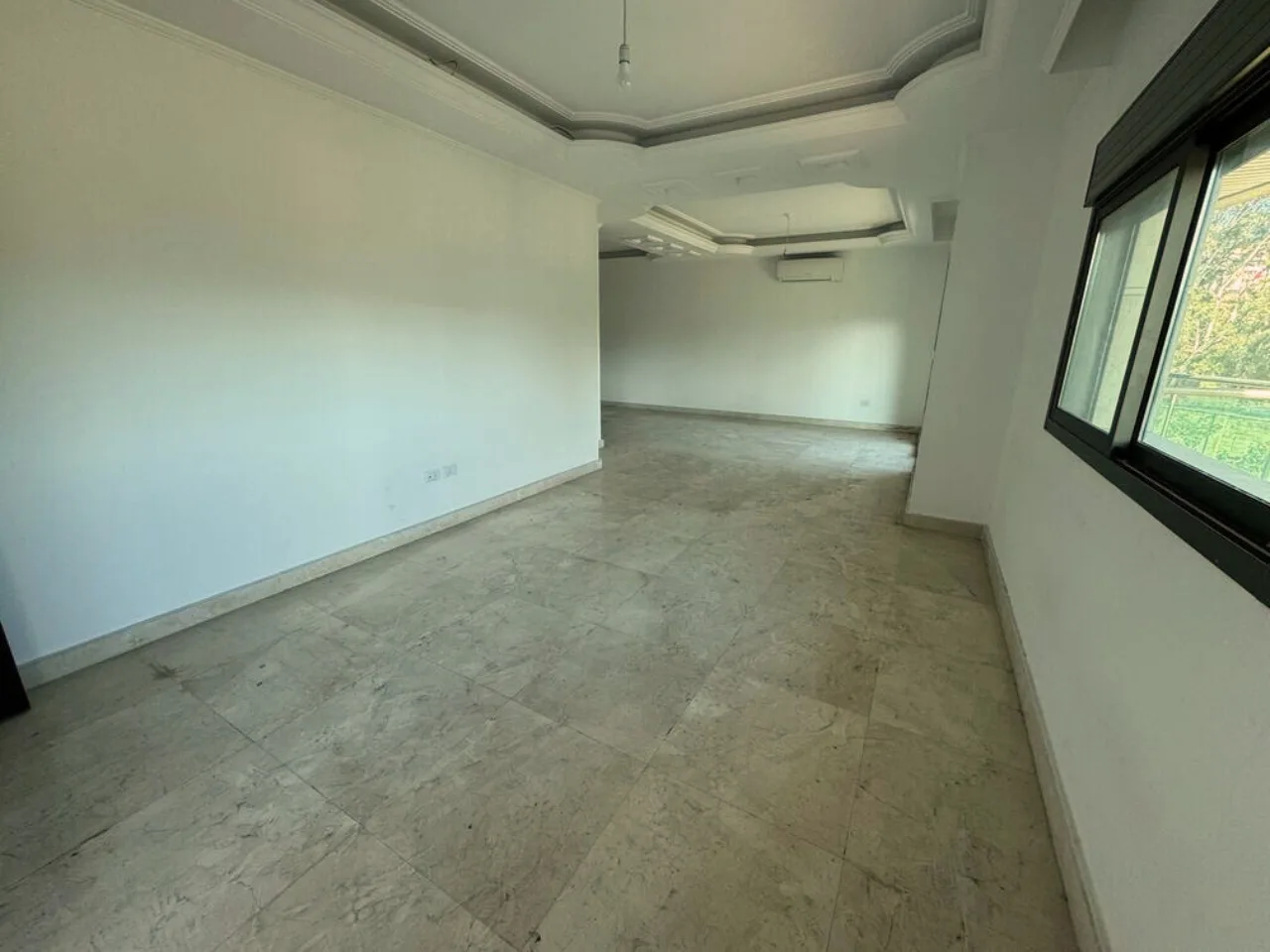 Apartment for Sale in Kaskas, Beirut — الصورة 2