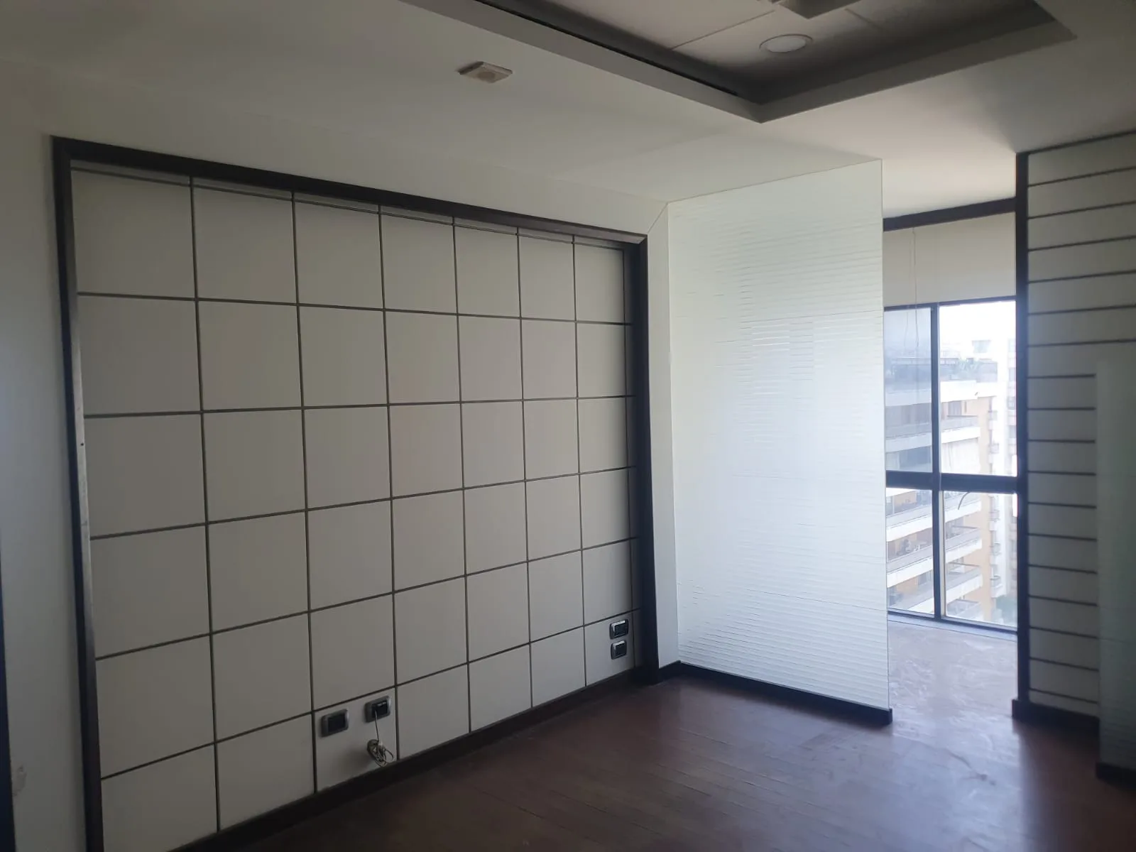 Office for rent in Verdun Beirut — الصورة 3