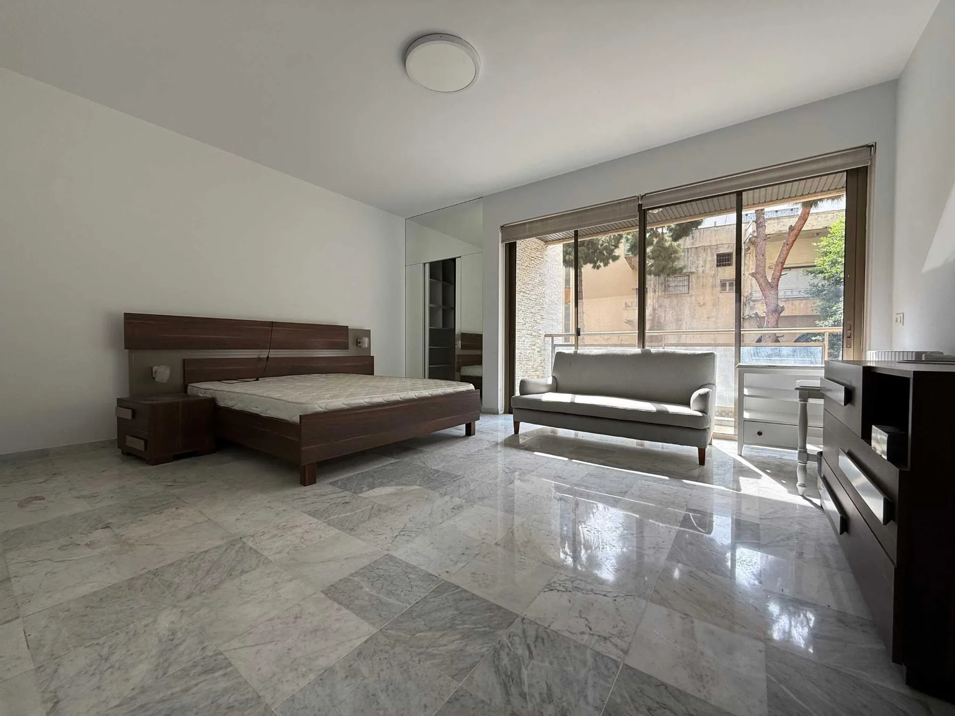 Apartment for Sale in Caree d'or, Achrafieh, Beirut, Lebanon — الصورة 10