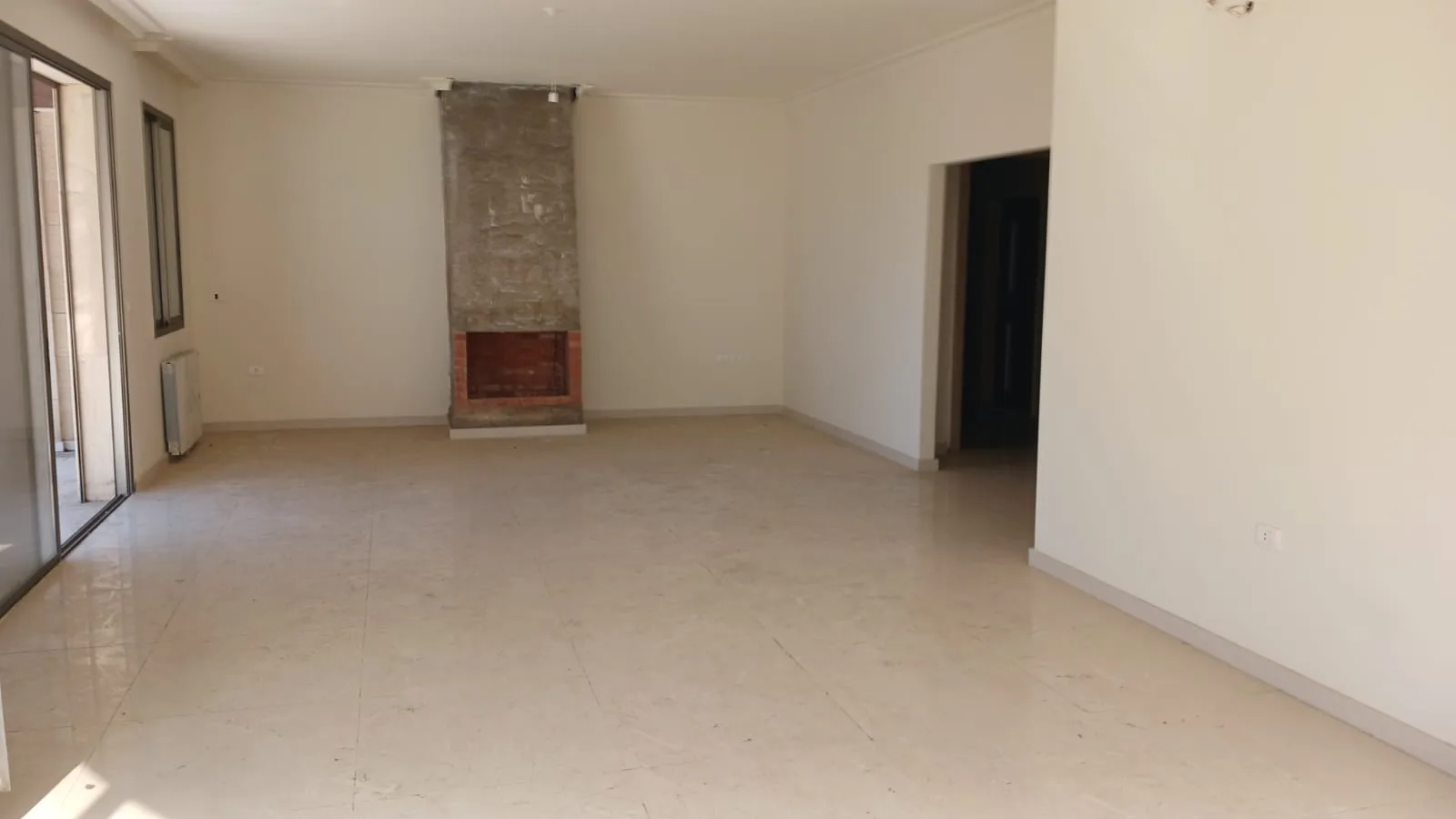 Apartment for Sale in Dik El Mehdi, Lebanon — الصورة 9