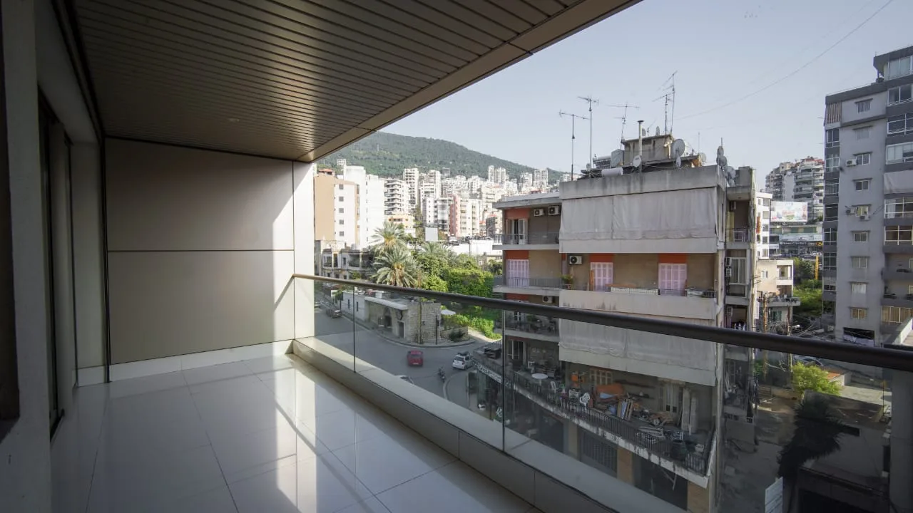 Apartment for Rent in Jounieh, Lebanon — الصورة 7