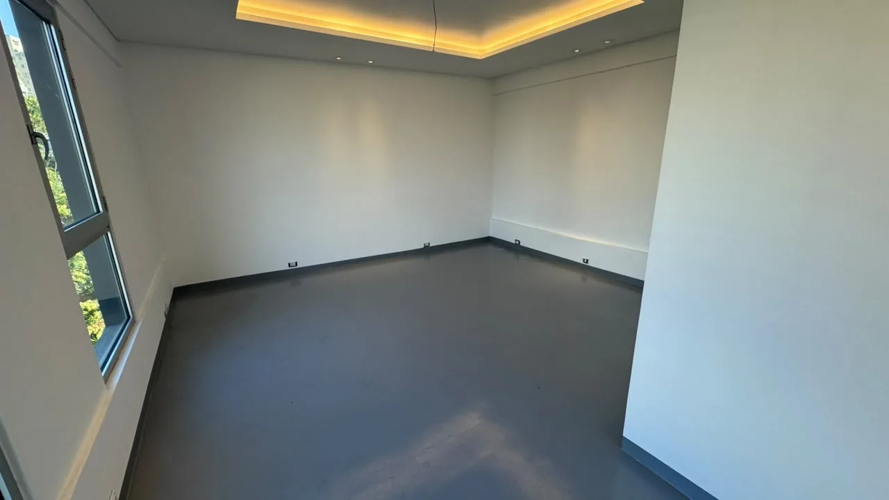 Office for Rent in Achrafieh — الصورة 4