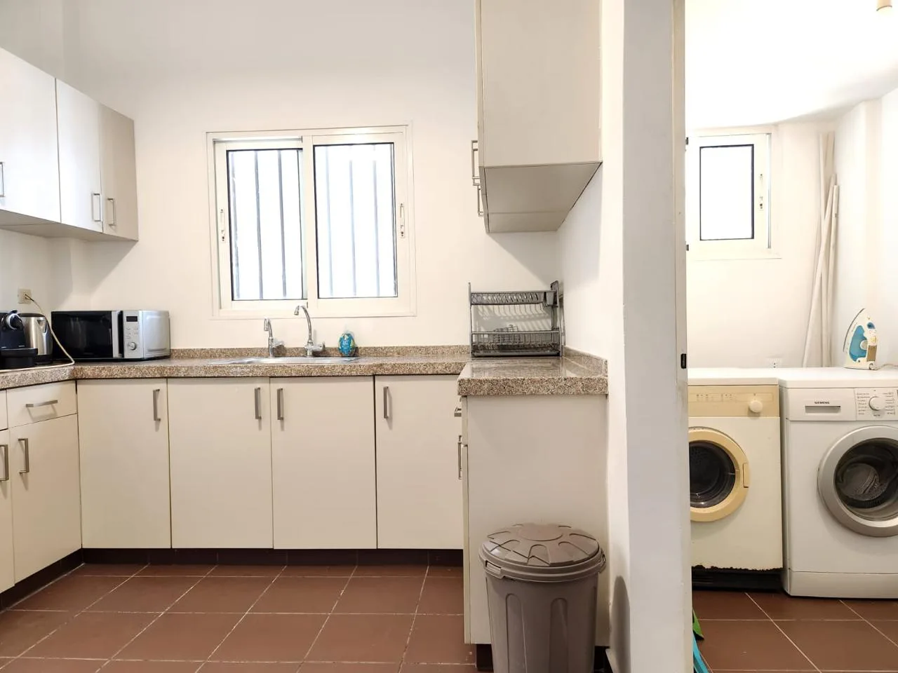 Apartment for Rent in Mar Mikhael, Beirut, Lebanon — الصورة 8