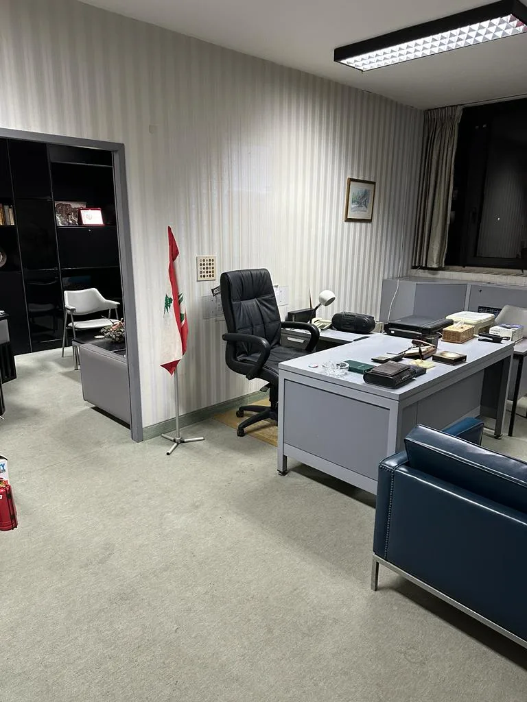 Office for rent in Antelias — الصورة 4