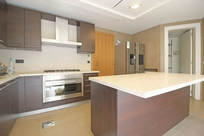 Furnished Apartment for Sale in Beirut — الصورة 5