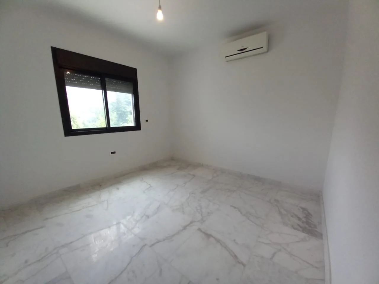 Apartment for Sale in Kfar Hbab, Lebanon — الصورة 6