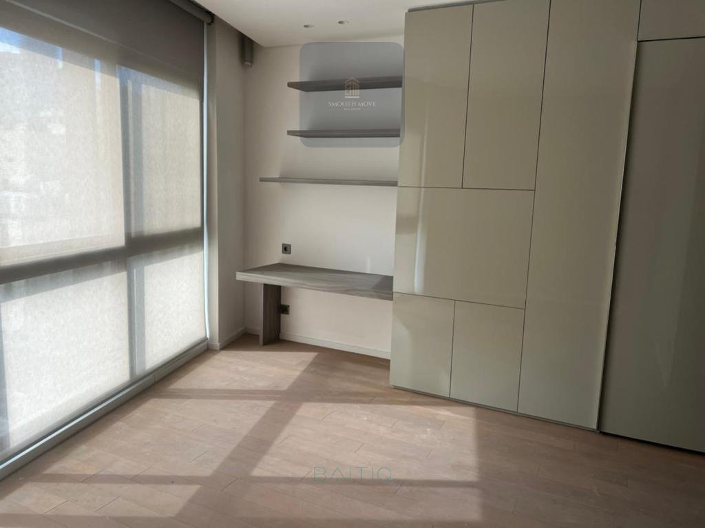 Gorgeous High End Finishing 3 Bedroom Apartment in Ashrafieh — الصورة 7