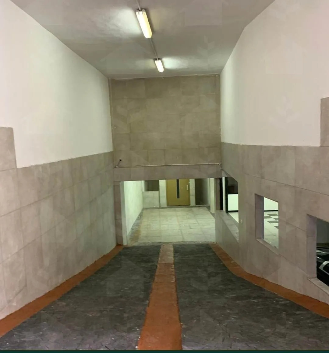 1,450 m² warehouse for sale in Raouche, Beirut — photo 3