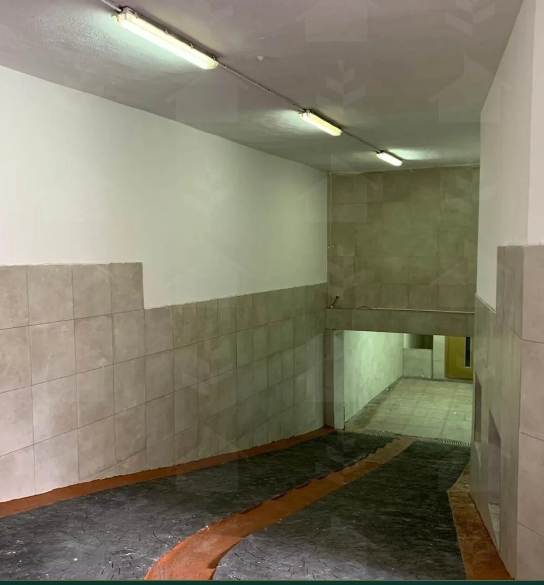 1,450 m² warehouse for sale in Raouche, Beirut — photo 4