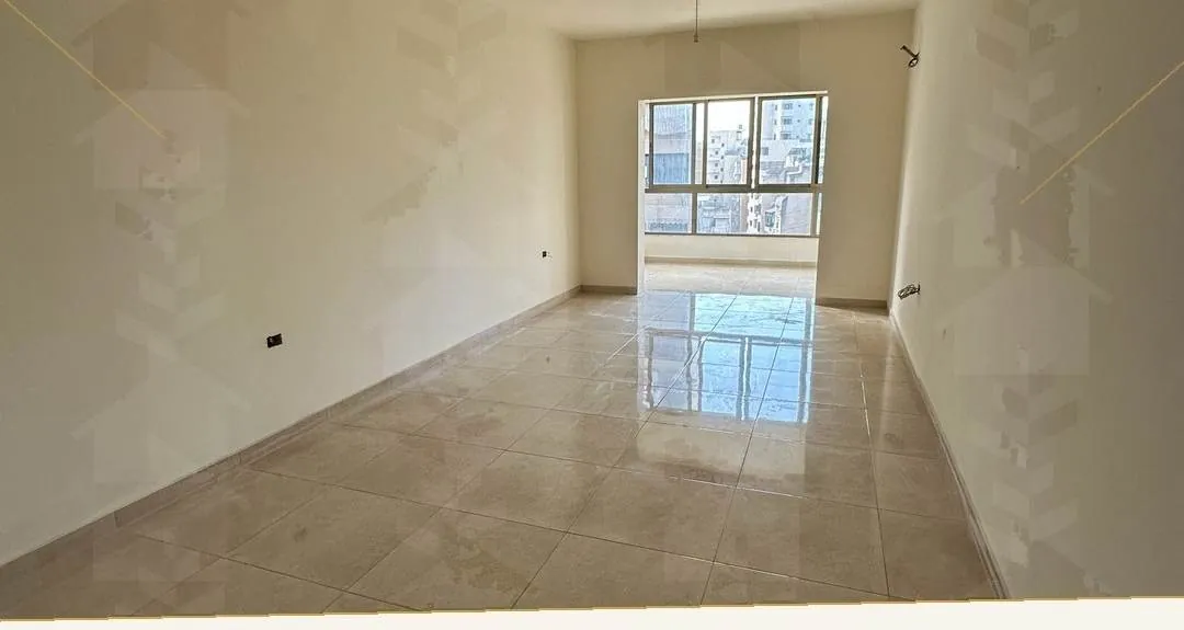 New-building 120 m² apartment with solar power in Basta, Beirut
