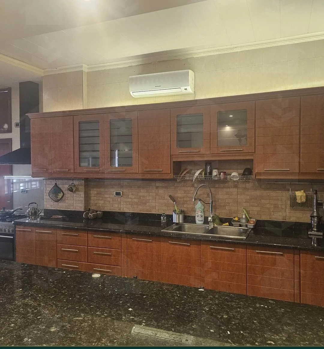 Fully renovated 245 m² apartment with sea view facing Beirut Arab University — photo 5