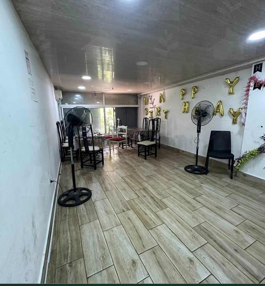 105 m² three-level commercial shop for sale in Zarif, Beirut — photo 3