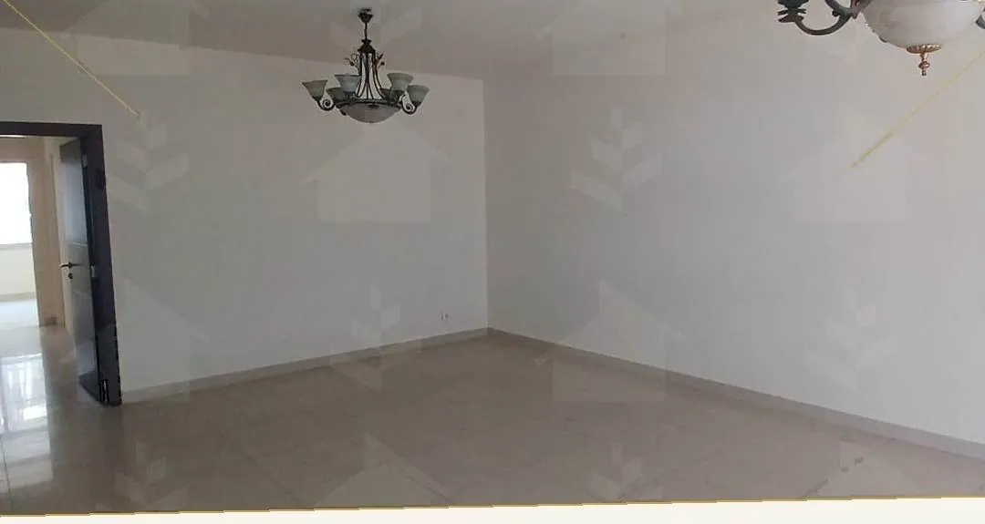 130 m² serviced apartment with city view in Salim Slem, Beirut
