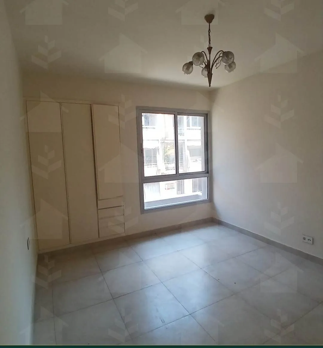 130 m² serviced apartment with city view in Salim Slem, Beirut — photo 4
