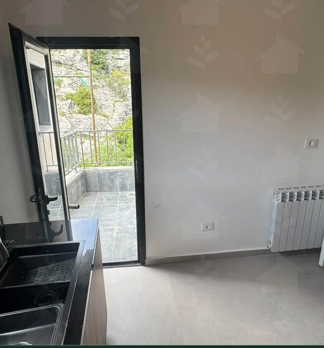 164 m² mountain-view apartment with pool and solar in Feytroun, Keserwan — photo 4